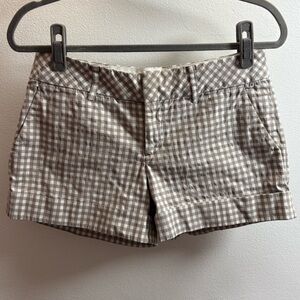 Club Monaco Tan & White Plaid Flat Front Shorts L / 10